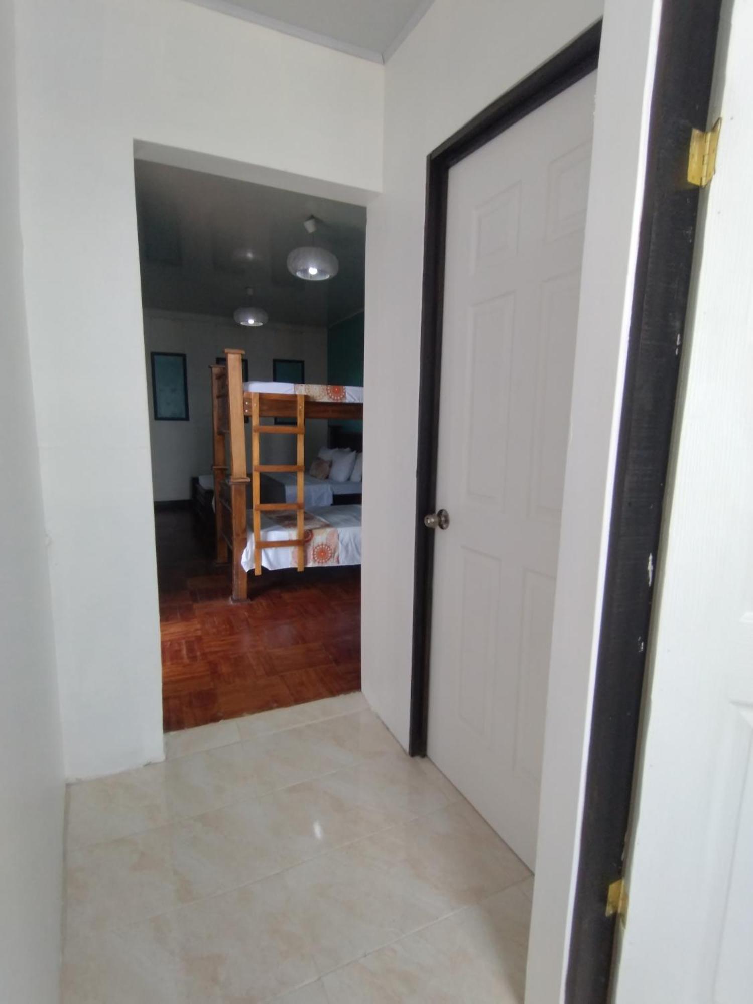 Lajuela Bnb & Hostel Алахуэла Экстерьер фото